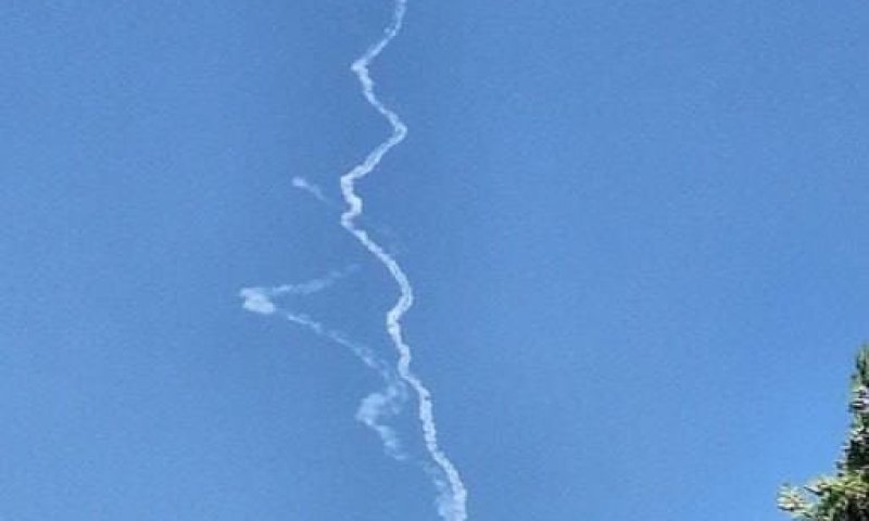 איראן שיגרה טילים לעבר בסיסים אמריקניים במפרץ ובירדן: "תחנת הכוח הגרעינית נפגעה"