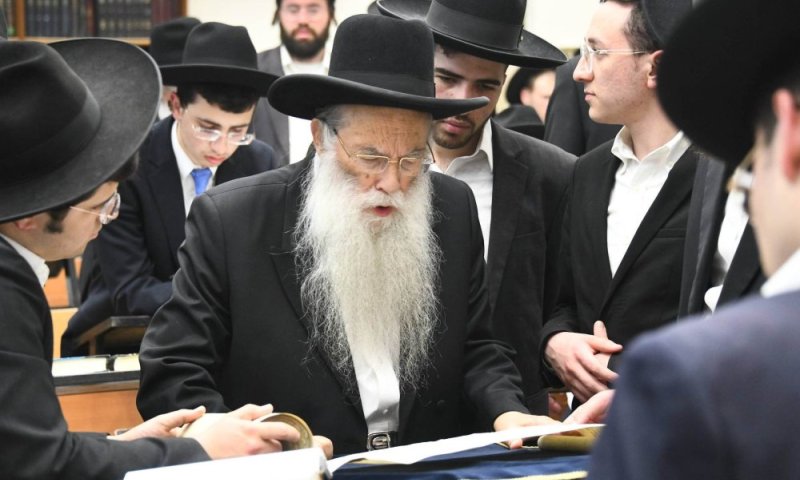 היה לו נס גדול: ראש הישיבה שאושפז בערב כיפור - שוחרר לביתו
