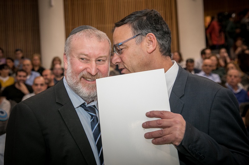 אוליבר פיטוסי, פלאש 90