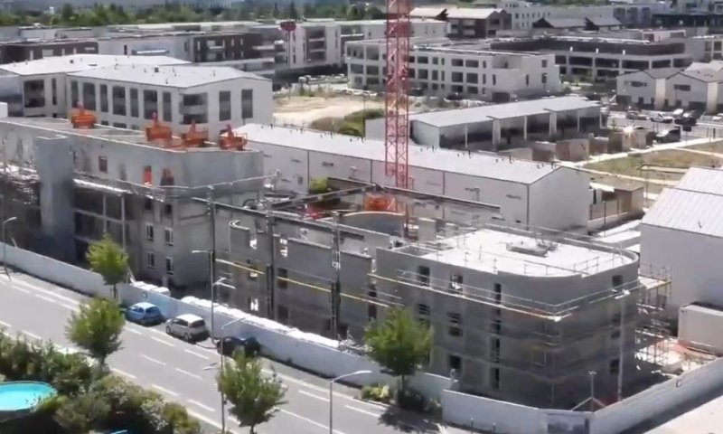 שלושה עובדים בלבד עשו את זה: הבניין שנבנה ב־34 ימים 