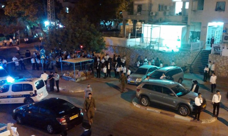 כוחות המשטרה וההתקהלות באירוע