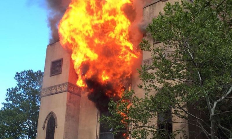 השריפה בבית הכנסת