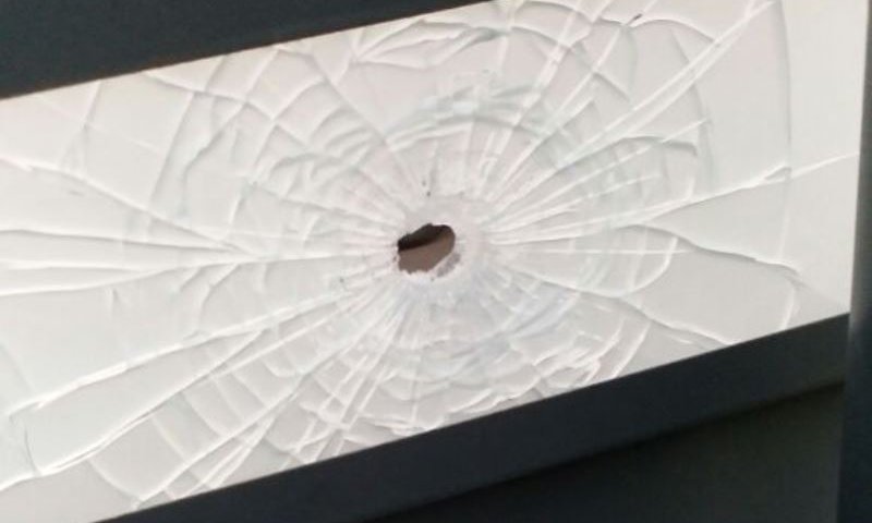 פגיעת ירי בחלון בית בישוב שקד