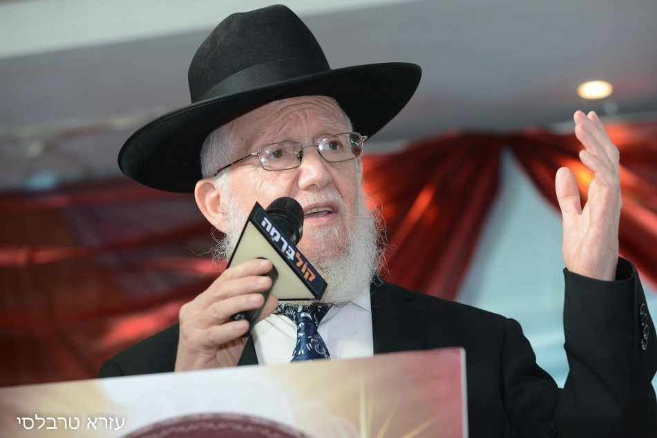 עזרא טרלבסי