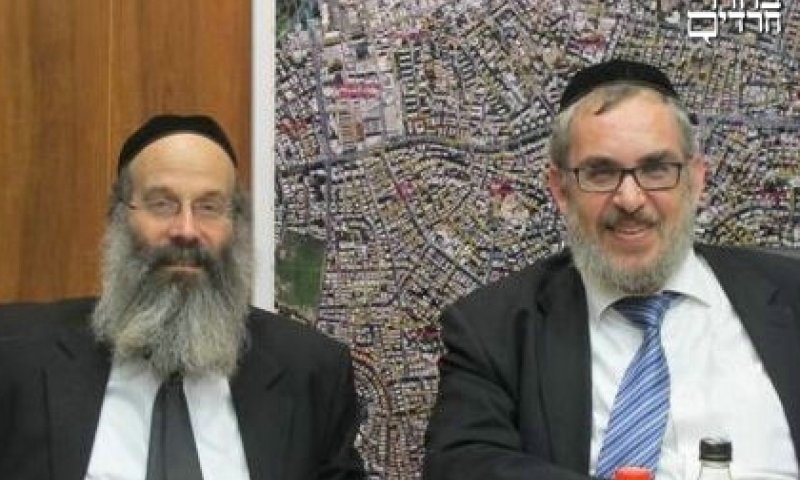 יעקב אשר (מימין) והרב אברהם רובינשטיין