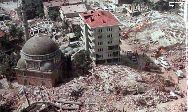 מבנים הרוסים ברעידת אדמה. צילום ארכיון