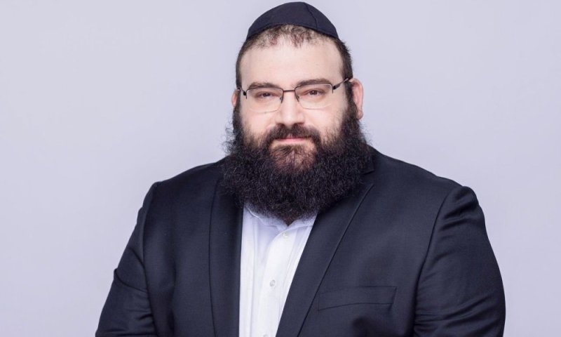 הרגע שבו מחנך מפסיק להיות דמות מגוננת והופך ליריב