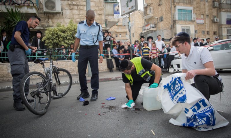 תאונת אופניים בירושלים. צילום: יונתן זינדל, פלאש 90