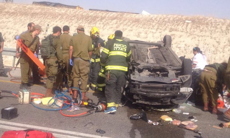 זירת התאונה הקשה בכביש 90, צילום: דוברות מד"א