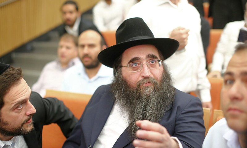 הרב פינטו בבית המשפט. צילום: דרור עינב, וואלה NEWS