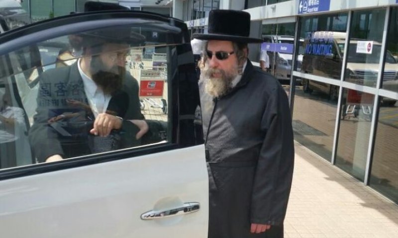 Is there any Moslem Mullah, who is in tandem with the modern world?