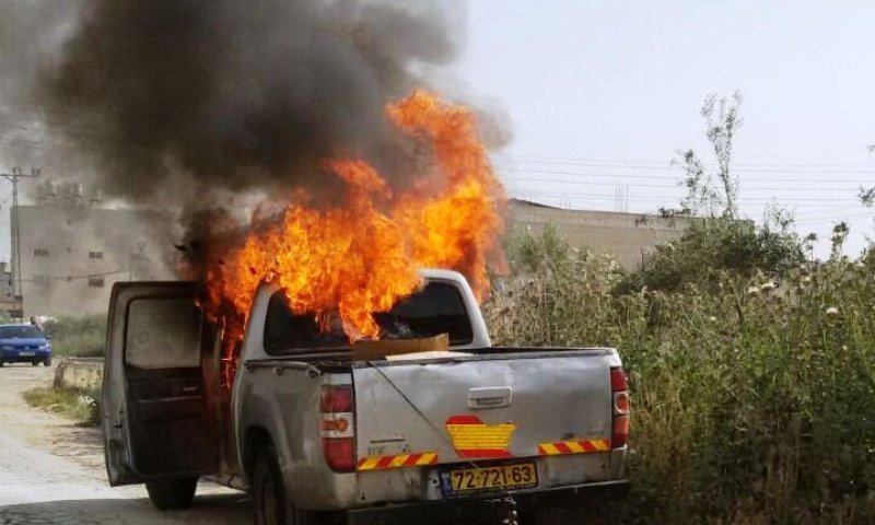 רכב שעלה באש בכפר חווארה