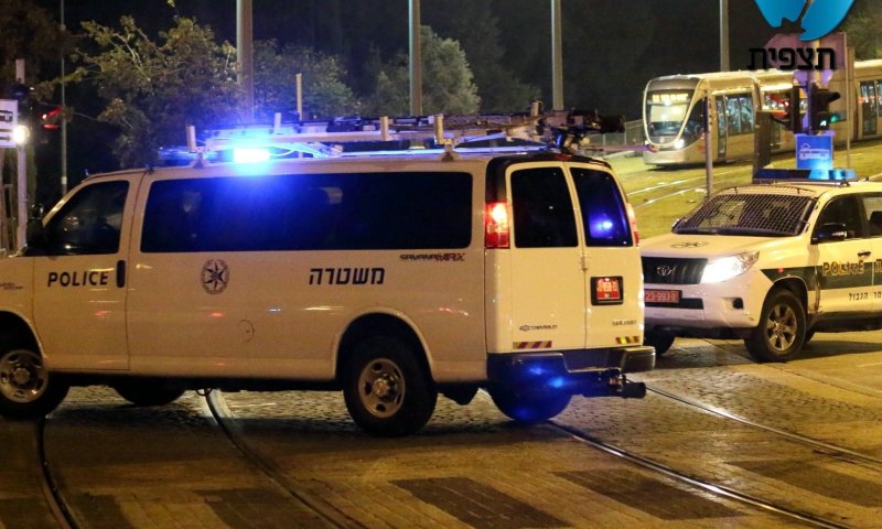 זירת פיגוע הדקירה בירושלים, צילום: דוברות המשטרה