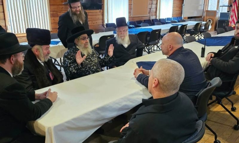 האדמו"ר מסאטמר ביקר בכלא השמור בארה"ב ומסר שיעור לחסידים