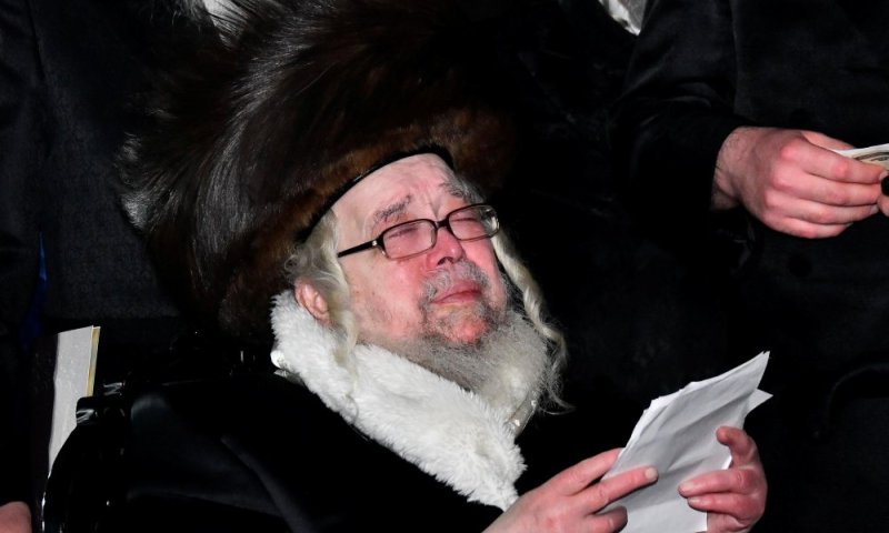 "על ציוני יהיה אפשר לפעול כבחיי חיותי": אלפים יפקדו בחצות את ציון הרבי ר' זיידל