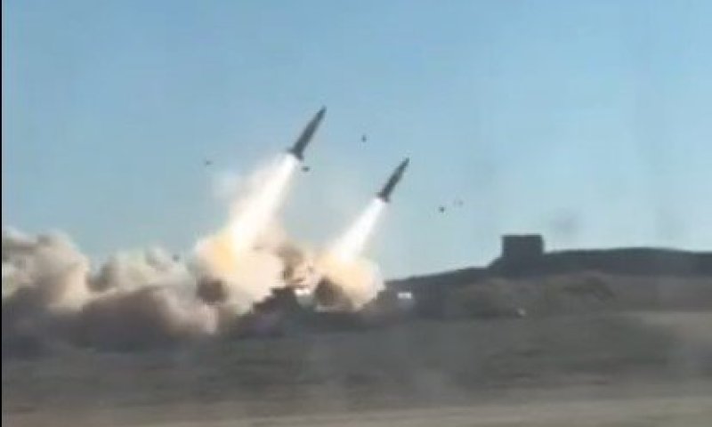 תיעוד מהשטח: רגעי שיגור הטילים האמריקניים לעבר מטרות באיראן