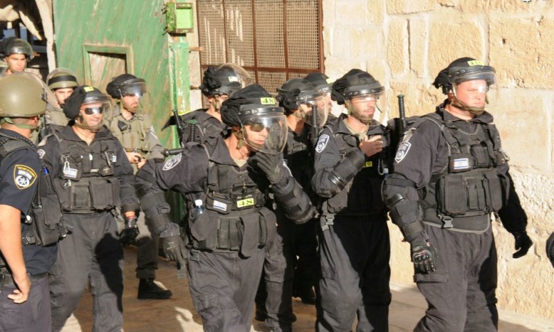 שוטרים בהר הבית, צילום: חטיבת דובר המשטרה