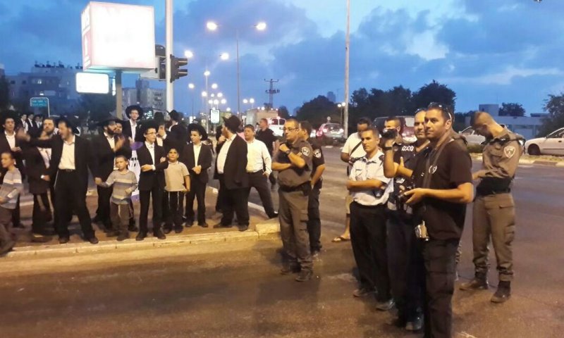 ההפגנה באשדוד, צילום: חטיבת דובר המשטרה