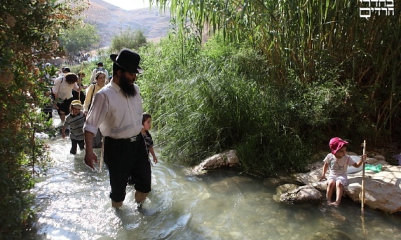 Hike on Bein Hazmanim. Photo: Yaakov Nahumi 