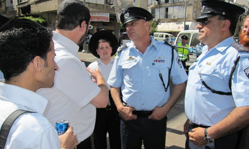 אכיפה מוגברת. שוטרים (צילום אילוסטרציה: בחדרי חרדים)