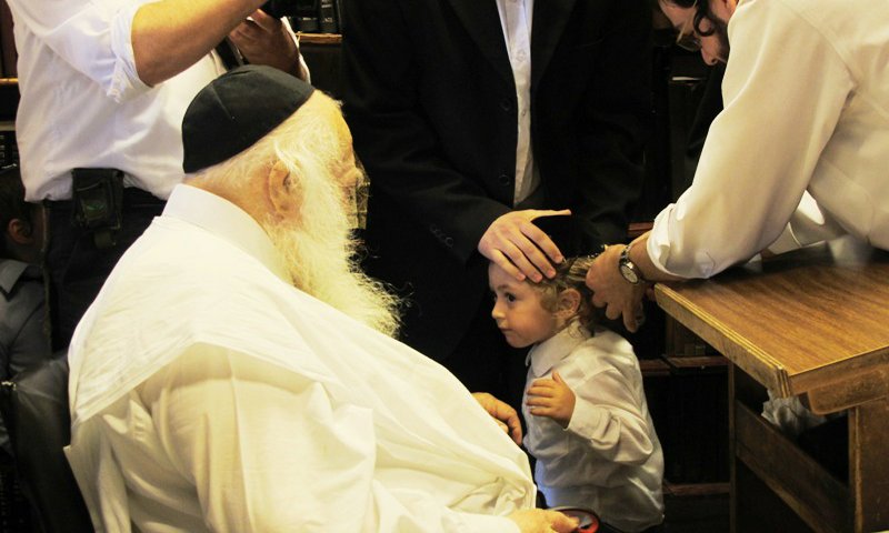 אין להשוות. הגר"ח קניבסקי בביתו 