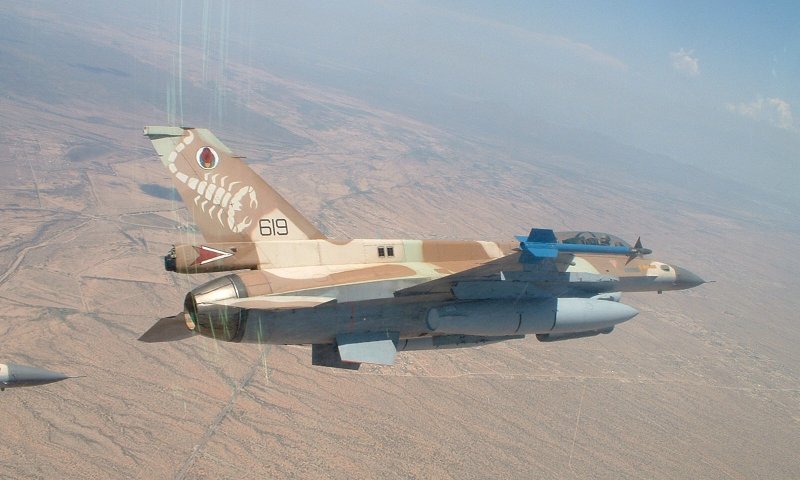 מטוס F-16 , 