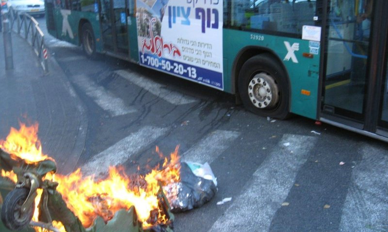 ככה יעשה לאוטובוס העובר במאה שערים. צילום אילוסטרציה: ארכיון