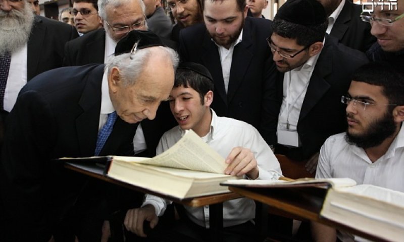 פרס מבקר בישיבה. צילום ארכיון: יעקב נחומי