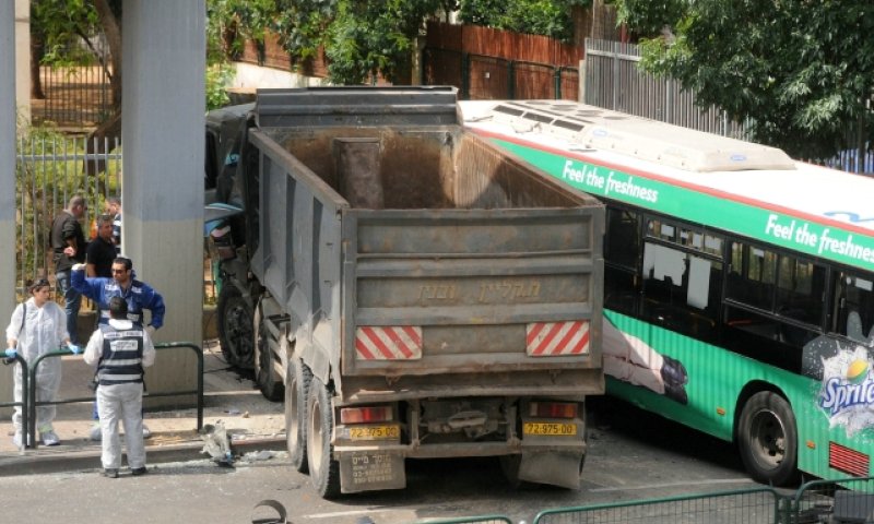 סכנה ושמה משאית (ארכיון)