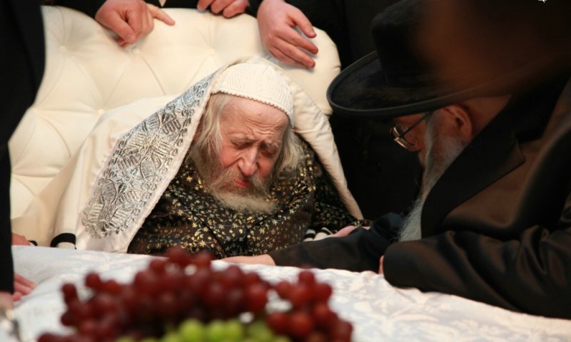 האדמו"ר מצאנז בביקור אצל האדמו"ר מטהאש