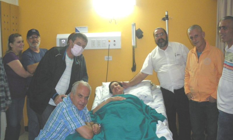 משפחת אלבז בבית החולים בקלומביה