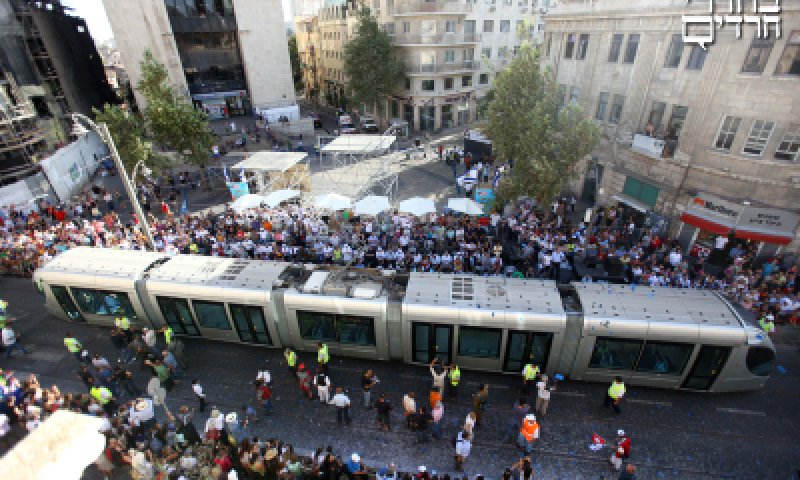 עומס מסביב לרכבת. צילום אילוסטרציה