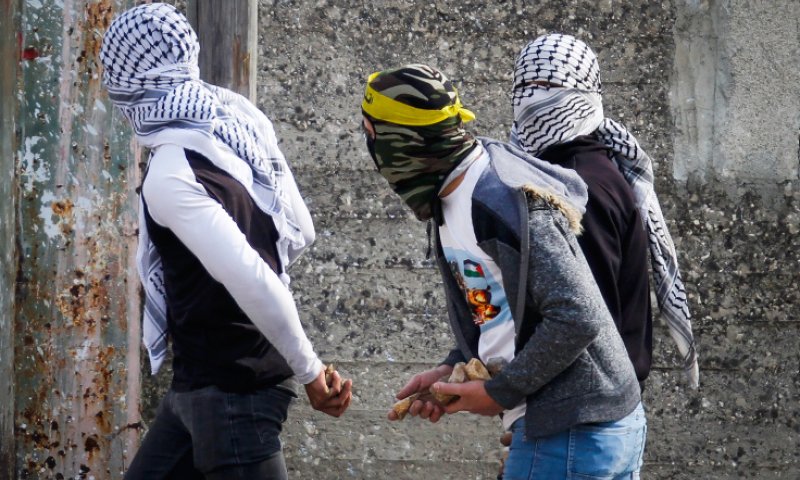 טרוריסטים פלסטינים רעולי פנים