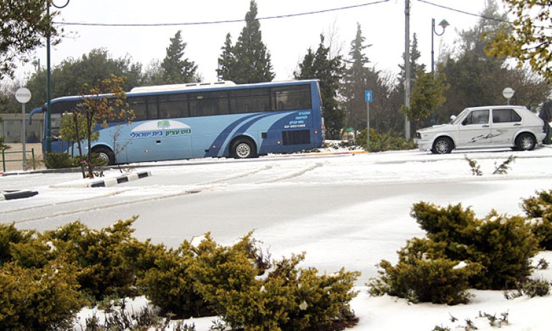 שלג בירושלים, הבוקר. צילום: פלאש 90