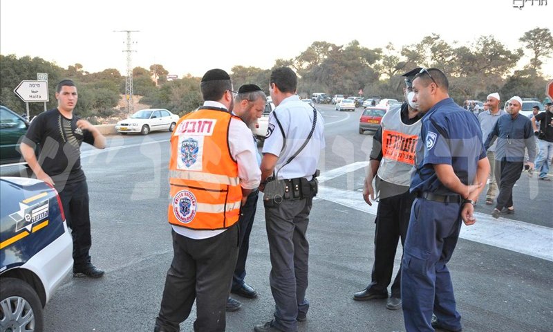 מתנדבי איחוד הצלה בזירת האירוע. צילום: בחדרי חרדים