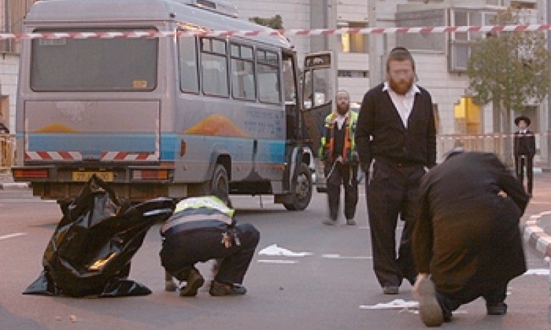 אנשי זק"א בזירת התאונה