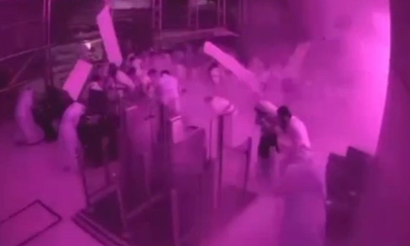תיעוד דרמטי מסעודיה: רגעי פגיעת הטיל בנמל התעופה בריאד