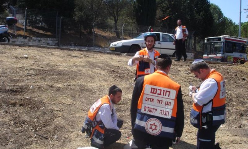 מתנדבי &#39;הצלה ישראל&#39; בפעולה (צילום ארכיון: &#39;הצלה ישראל&#39;)