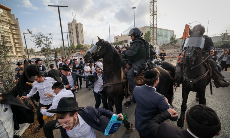 מחאת 'הפלג הירושלמי': חסימות בכביש 4, הרכבת הקלה בירושלים נעצרה