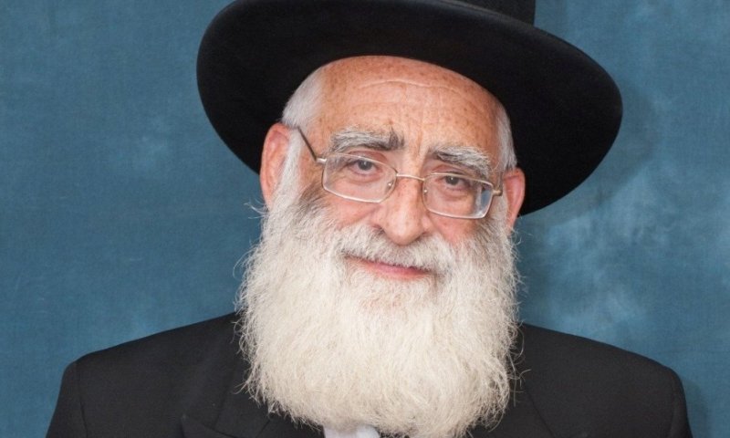 הלם בגייטסהד: הר"מ הוותיק והמוערך נפטר באמצע הכנת השיעור