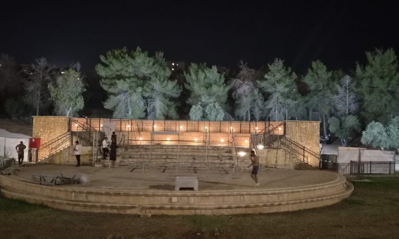 לקראת מעמד הרבבות בבית שמש: בני הישיבות יתכנסו לסיום "תלמודו בידו"