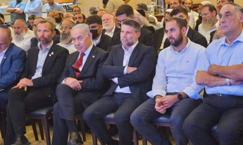 נתניהו וסמוטריץ' מגייסים את רבני הציונות הדתית: היעד - מאות אלפי מצביעים