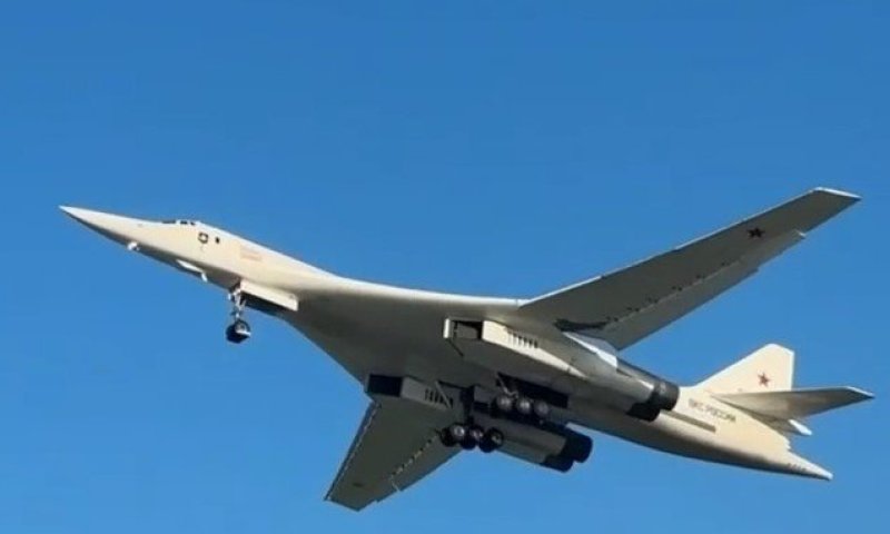 מפגן עוצמה רוסי: המפציץ האסטרטגיTu-160  מדגים יכולות מבצעיות