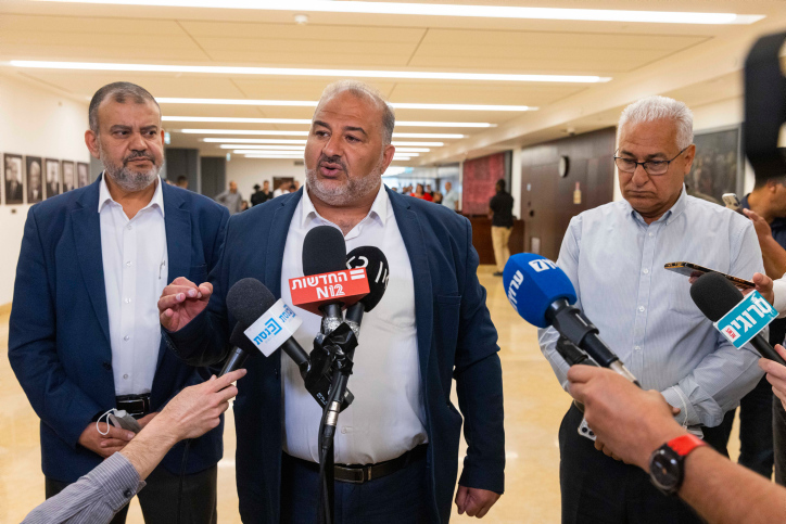 אוליביה פיטוסי, פלאש 90