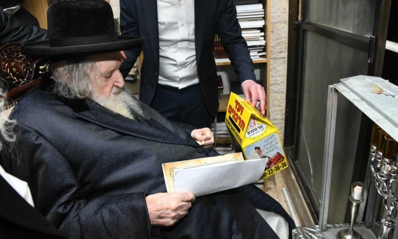 לא מפספסים! כל גדולי הדור יעתירו עלינו בעת הדלקת נרות חנוכה