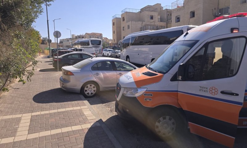 בעיר החרדית: ילד נפגע בתאונה עם אוטובוס - מצבו בינוני 