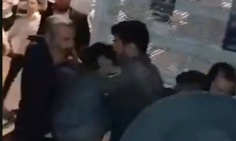 שוטר תועד מפעיל אלימות קשה כלפי חרדי במודיעין עילית