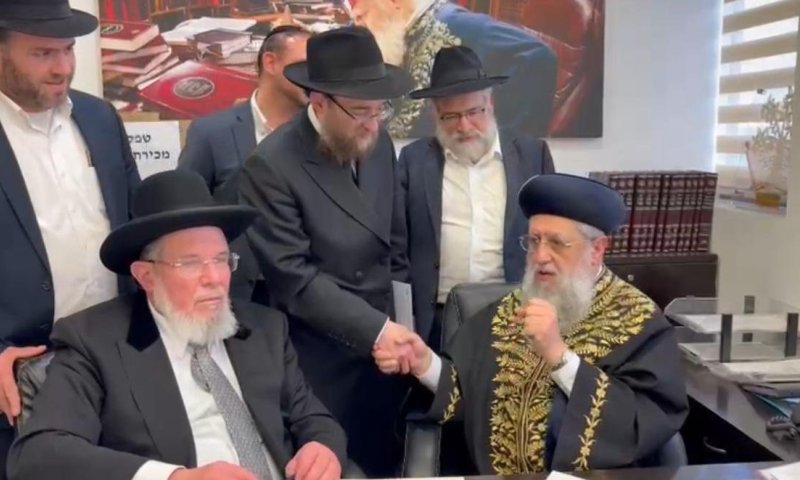 רב כללית הרב מנחם לפקיבקר מכר את החמץ של הארגון לרבנים הראשיים לישראל