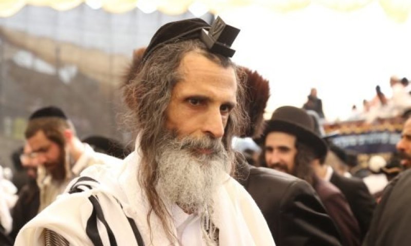 המשפיע רבי משה צנעני זצ"ל שסיגף את עצמו ושקל 35 קילו נפטר בשבת