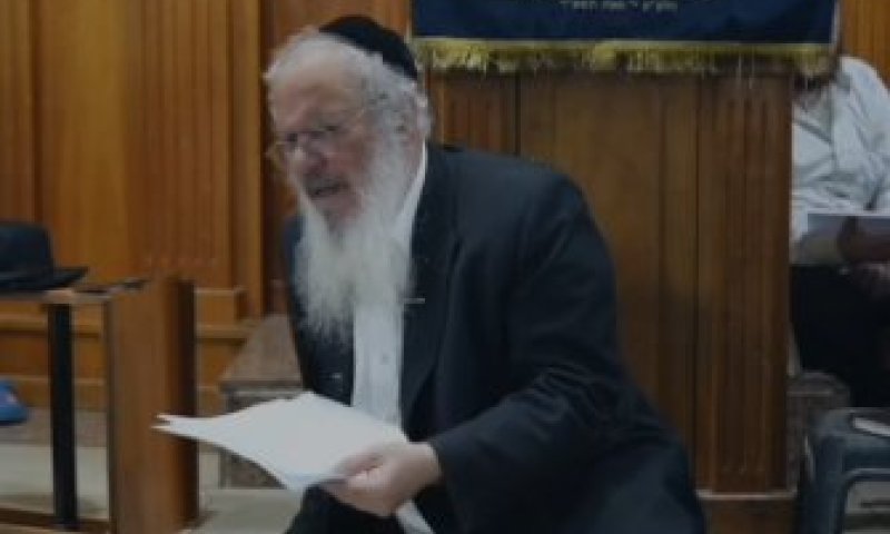 שנאת חינם בליל ט' באב: הקיצונים התנפלו על הגר"א פייבלזון באמצע שיחתו